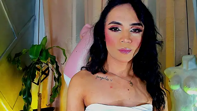 Cristal Gem1 online show from 07/05/26, 04:19