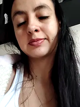 Snapshot of salo-rousee chatting on 09/28/25, 08:47 salo-rousee online show from 09/28/25, 08:47