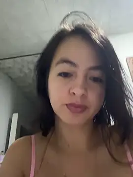 Snapshot of salo-rousee chatting on 11/30/25, 04:55 salo-rousee online show from 11/30/25, 04:55