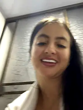 Snapshot of salo-rousee chatting on 12/04/25, 03:05 salo-rousee online show from 12/04/25, 03:05