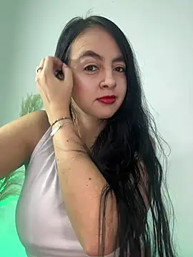 Snapshot of salo-rousee chatting on 02/02/26, 11:58 salo-rousee online show from 02/02/26, 11:58