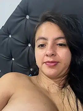 Snapshot of salo-rousee chatting on 07/14/26, 01:28 salo-rousee online show from 07/14/26, 01:28