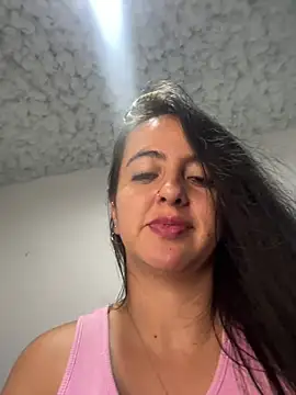 Snapshot of salo-rousee chatting on 07/18/26, 04:49 salo-rousee online show from 07/18/26, 04:49