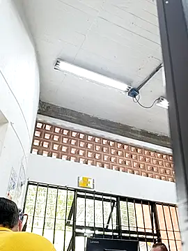 Snapshot of este_juan chatting on 10/16/25, 04:08 este juan online show from 10/16/25, 04:08