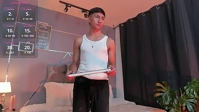 oliver mr  online show from 12/17/25, 01:06