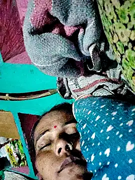 Pooja750 online show from 11/13/25, 06:51