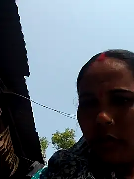 Pooja750 online show from 11/27/25, 07:54