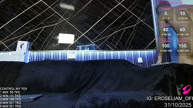 eroseliam online show from 10/31/25, 07:59