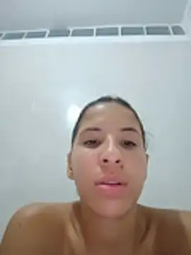 Snapshot of Liagni0 chatting on 02/19/26, 05:25 Liagni0 online show from 02/19/26, 05:25