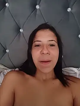 Snapshot of Liagni0 chatting on 03/19/26, 01:04 Liagni0 online show from 03/19/26, 01:04