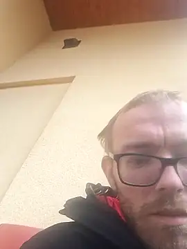 Snapshot of 948197 chatting on 10/28/25, 06:50 948197 online show from 10/28/25, 06:50