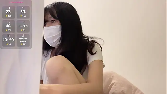 Minnie-2025 online show from 09/14/25, 04:28