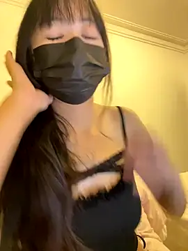 Minnie-2025 online show from 10/14/25, 01:06