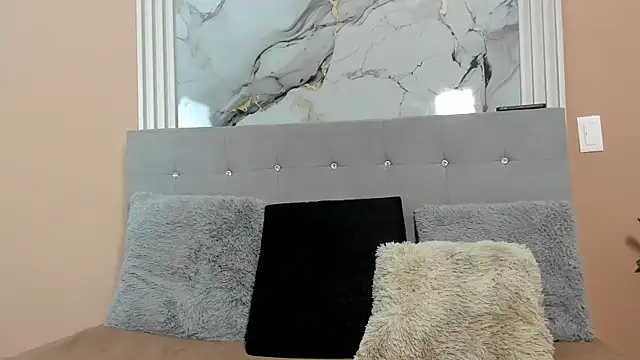  online show from 04/23/26, 12:15