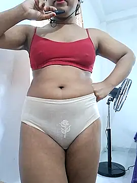 BeautyGirl sara online show from 05/27/26, 07:16