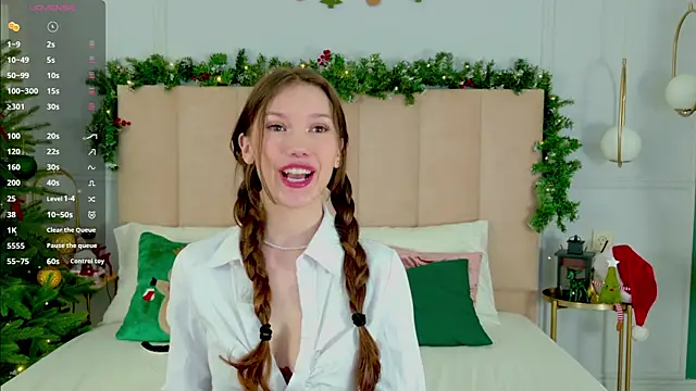 MaryNixon  online show from 12/17/25, 06:19