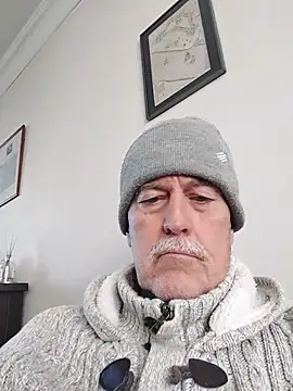 slaveman4you online show from 11/18/25, 11:25