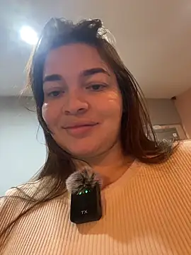 sarahreyess 11 online show from 03/04/26, 11:16