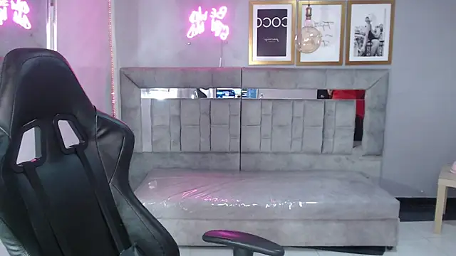 Red Bunny v online show from 02/12/26, 01:22