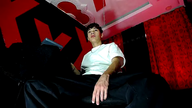 SemerHott online show from 09/29/25, 02:00