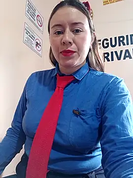 Snapshot of Hannah-colx chatting on 04/24/26, 04:31 Hannah-colx online show from 04/24/26, 04:31