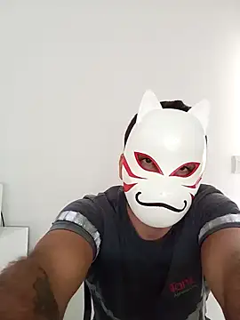 Snapshot of Lushakuiron1 chatting on 02/07/26, 12:20 Lushakuiron1 online show from 02/07/26, 12:20