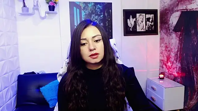 Eva Roussell online show from 10/22/25, 04:18