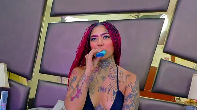 EmilieLake online show from 03/22/26, 02:04