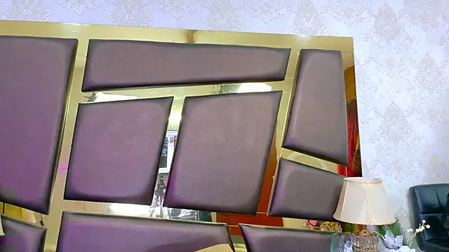 EmilieLake online show from 03/26/26, 08:03