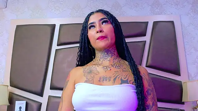 EmilieLake online show from 07/10/26, 07:38