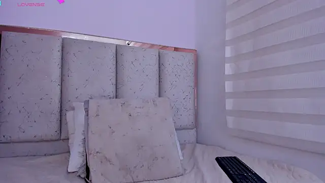 violeta olsen online show from 01/18/26, 06:34