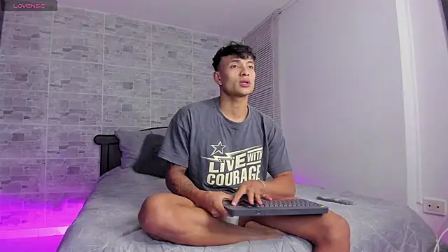 DavisFirb online show from 11/03/25, 01:19