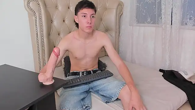 LittleDanny  online show from 09/19/25, 01:56