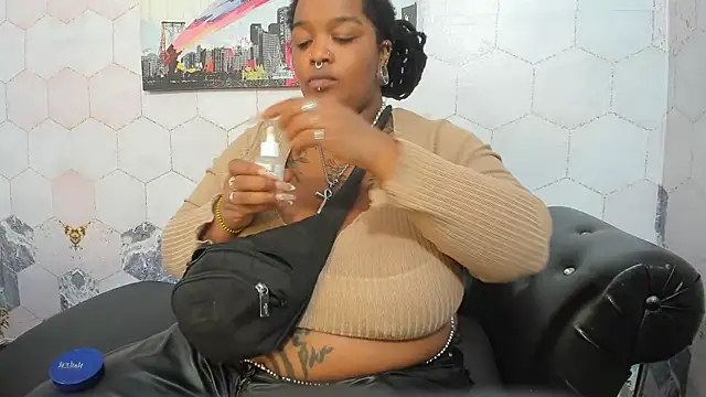 Anaa Fuentess online show from 04/08/26, 11:43