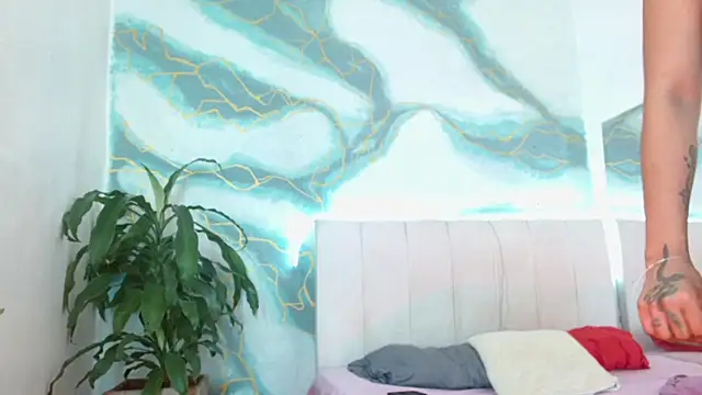 Snapshot of ivy_scorpio chatting on 09/18/25, 03:08 ivy scorpio online show from 09/18/25, 03:08