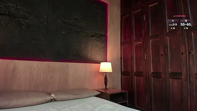 ScarlettSinclaiir online show from 03/17/26, 04:32