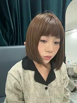 Snapshot of Xiaokui-04 chatting on 09/30/25, 03:28 Xiaokui-04 online show from 09/30/25, 03:28