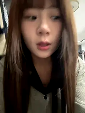 Snapshot of Xiaokui-04 chatting on 10/27/25, 01:04 Xiaokui-04 online show from 10/27/25, 01:04