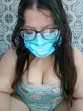 Snapshot of Hot-lino chatting on 05/18/26, 10:26 Hot-lino online show from 05/18/26, 10:26