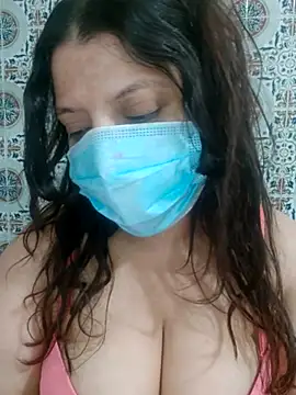 Snapshot of Hot-lino chatting on 06/03/26, 03:50 Hot-lino online show from 06/03/26, 03:50