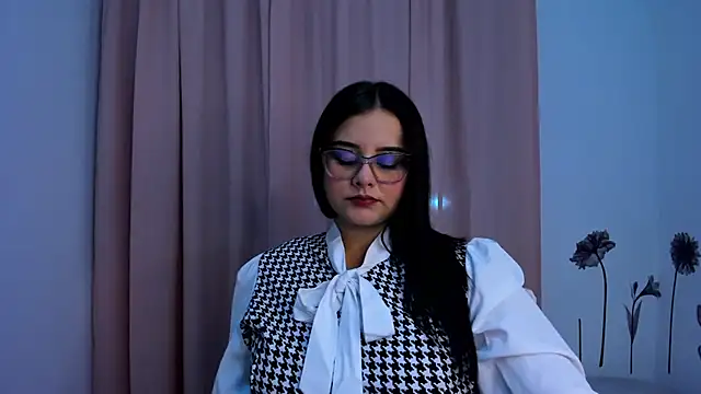 val ferrer online show from 09/12/25, 02:55