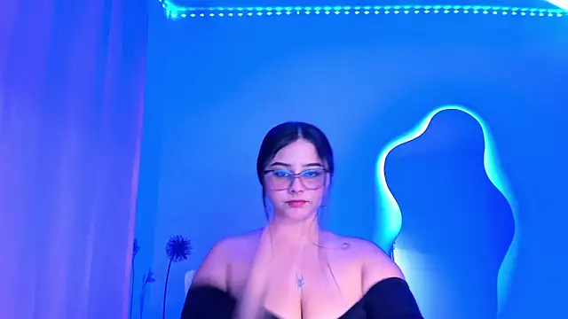 val ferrer online show from 10/04/25, 04:43