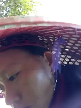 tcm-cute online show from 10/27/25, 01:20