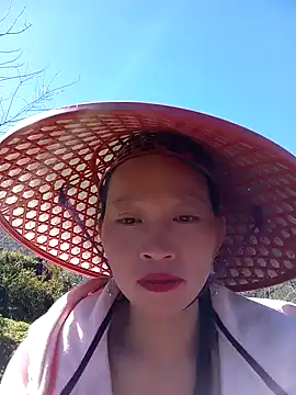 tcm-cute online show from 11/30/25, 05:22