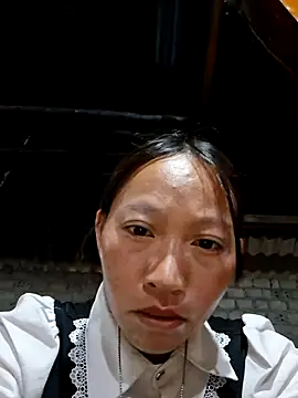 Snapshot of tcm-cute chatting on 06/19/26, 10:46 tcm-cute online show from 06/19/26, 10:46