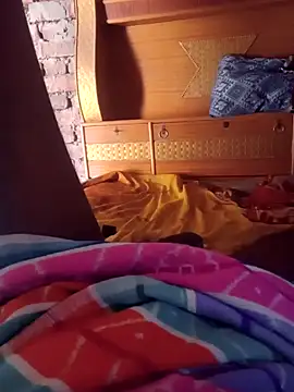 parmila203 online show from 10/25/25, 03:47