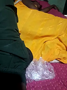 parmila203 online show from 04/17/26, 07:11