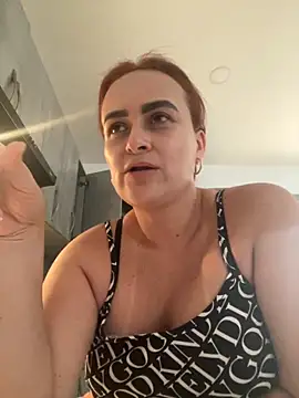 Snapshot of kattywil chatting on 11/20/25, 05:56 kattywil online show from 11/20/25, 05:56