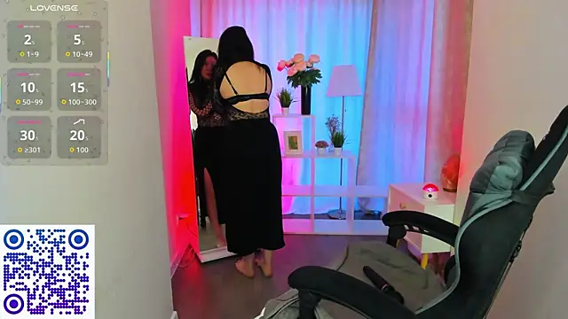 Snapshot of Lea_shadom chatting on 06/19/26, 01:10 Lea shadom online show from 06/19/26, 01:10