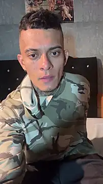 Snapshot of Mrjustin_sebas chatting on 02/19/26, 02:18 Mrjustin sebas online show from 02/19/26, 02:18